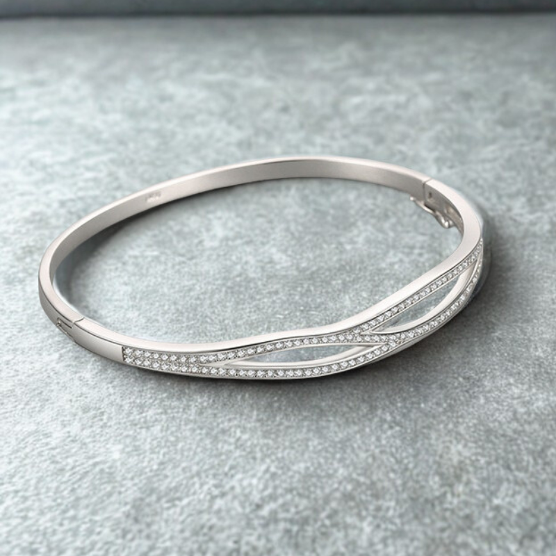 Cross Bracelet – Timeless Elegance & Symbolic Design