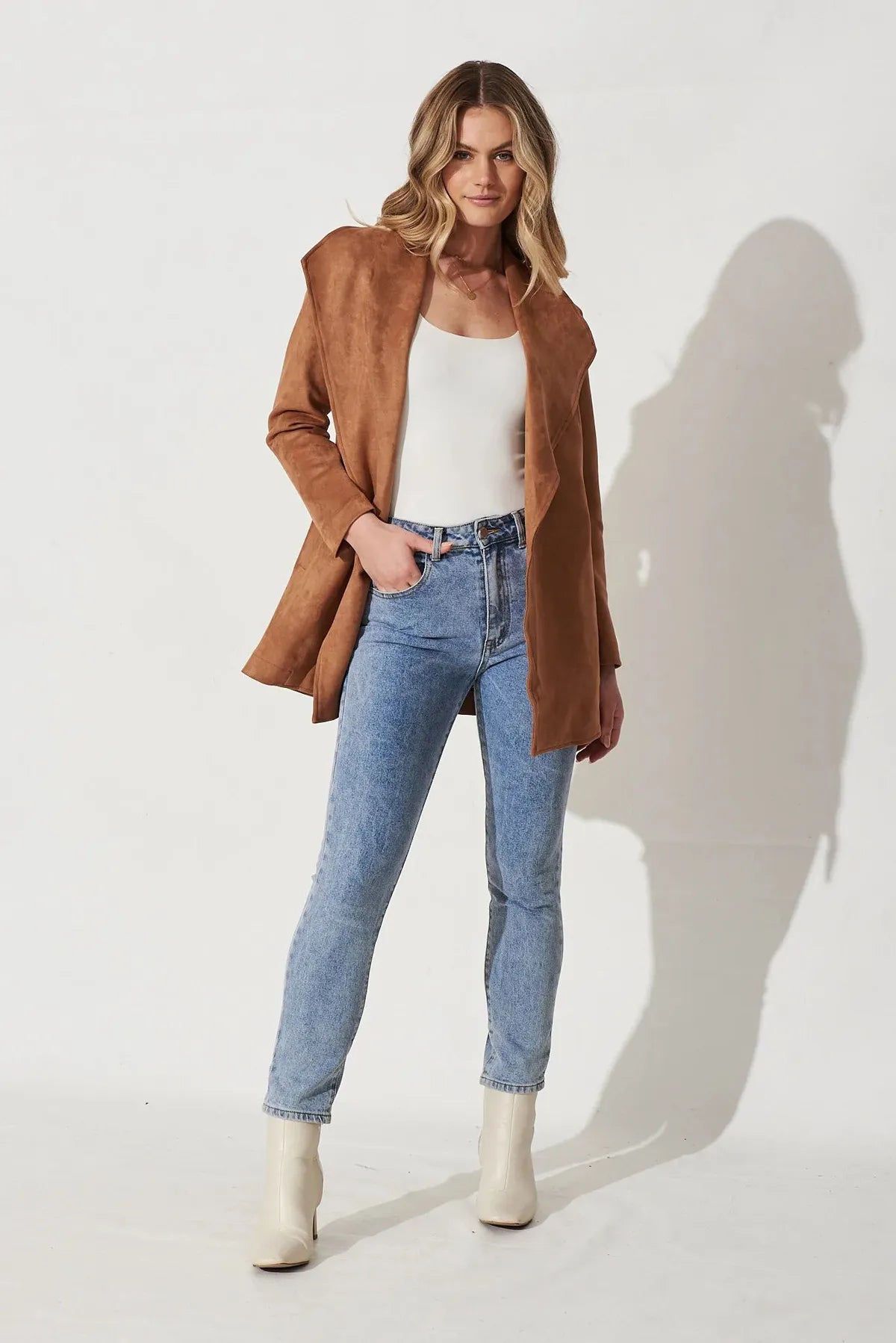 Warm Women's Jacket - Minimalist Elegance for Fall and Winter